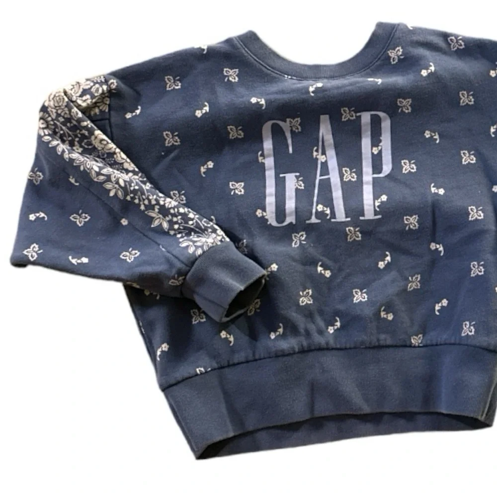 Gap Top